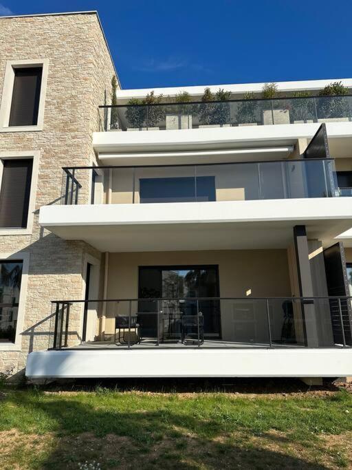 Superbe Appartement Neuf Aucalme サン・マンドリエ・シュル・メール エクステリア 写真